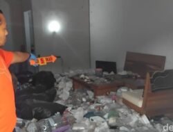 Mayat Pria Ditemukan dalam Kamar Penuh Sampah di Pati: Misteri Kematian yang Menghebohkan