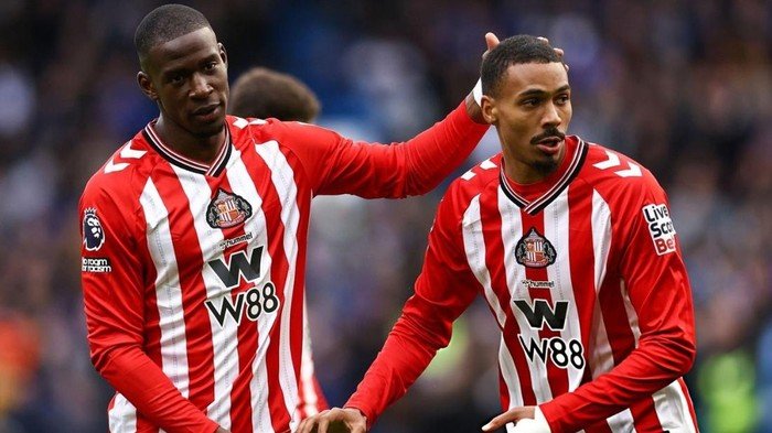 **Sensasi Sunderland, Kalahkan Juara Dunia Chelsea dan Tembus Posisi Kedua**