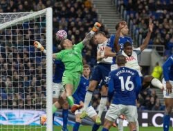 “Everton Vs Tottenham: The Lilywhites Terbang ke 3 Besar dengan Skor 3-0!”