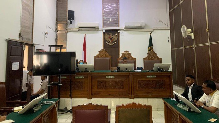 Hakim Menolak Praperadilan Khariq Anhar dalam Kasus Penghasutan