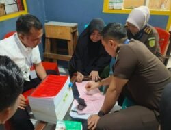 Potret Mak Gadih Bandar Narkoba Riau: Kisah Penyerahan Gempita ke Kejari Inhu!