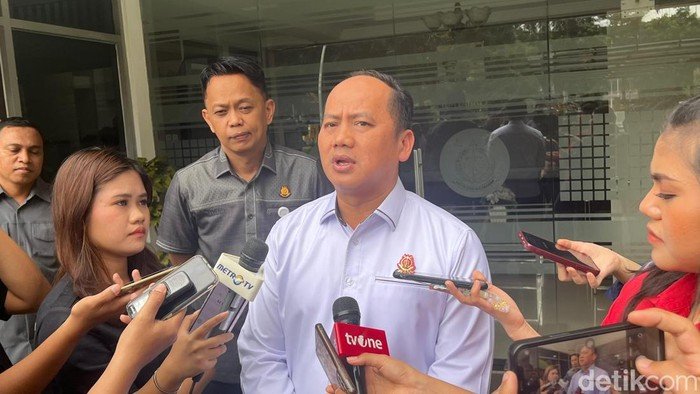 **Kejagung Geledah 5 Lokasi dalam Kasus Limbah Sawit, Termasuk Rumah Pejabat Bea Cukai**