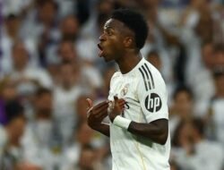 **Toni Kroos Dukung Emosi Vinicius Usai Diganti di El Clasico**