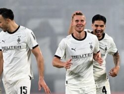 DFB-Pokal: Kevin Diks, Pahlawan Gladbach dalam Kemenangan Menjelma!