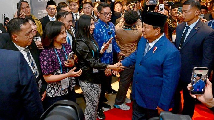 Prabowo Tiba di Gyeongju Korsel, Disambut Hangat oleh Pelajar-Pekerja Indonesia