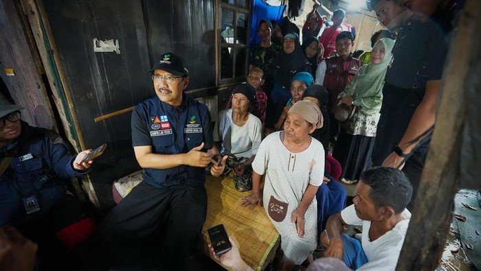 Jelang Hari Pahlawan, Mensos Doa Bersama Komunitas Pemulung Bantar Gebang, Menyentuh Hati dalam Kebutuhan