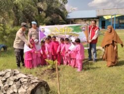 Tanam Peduli Lingkungan dari Usia Dini: Polisi Dumai Gelar Green Policing di TK