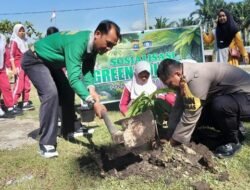 **Polres Rohul Serentak Tanam 22 Pohon, Wujudkan Green Policing yang Berdampak**