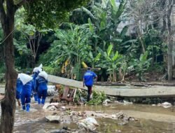 Pemprov DKI Perbaiki 8 Tanggul Jebol di Jaksel, Dana Tak Terduga Jadi Solusi Darurat!