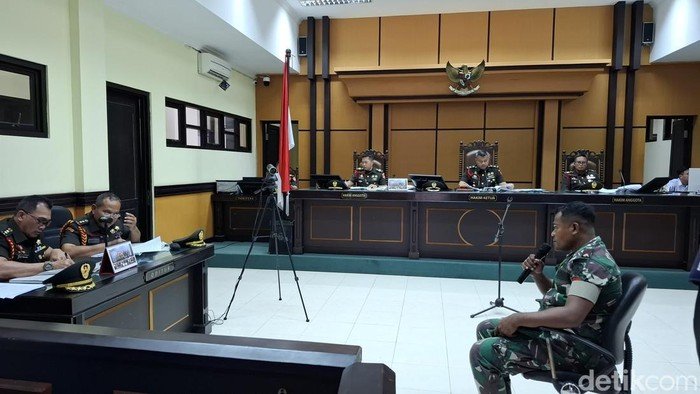 Sidang Prada Lucky Teriak Minta Ampun: Saksi Cerita_dicambuk Senior