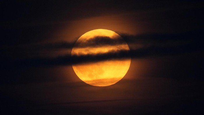 **Supermoon 5 November 2025: Fenomena Langit Langsung Dapat Dikagumi di Indonesia!**