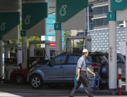 Driver Taksi Online di Malaysia Dimanja Subsidi BBM RON 95, Harga Cuma Rp 7.900 – Alternatif 1