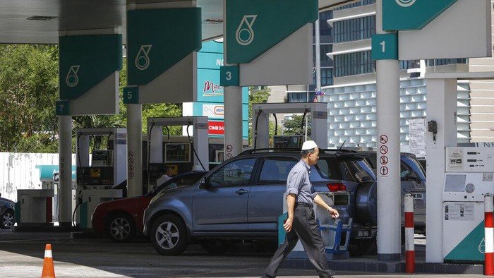 Driver Taksi Online di Malaysia Dimanja Subsidi BBM RON 95, Harga Cuma Rp 7.900 - Alternatif 1