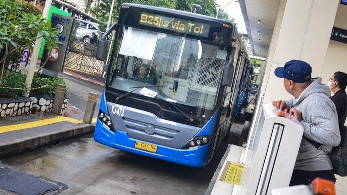 Tarif Transjakarta Siap Menyentuh Titik Tertinggi, Ini Penjelasan Dirut!