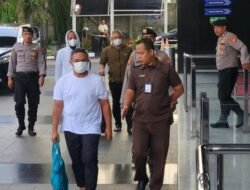 Gubernur Riau Dicari KPK Sebelum Diamankan di Kafe dalam OTT