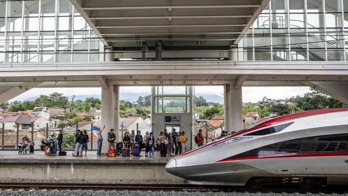Prabowo Dorong Kereta Cepat ke Banyuwangi, Dasco: Jogja Jangan Ketinggalan!