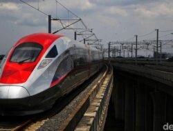 Prabowo Targetkan Kereta Cepat ke Banyuwangi, KCIC Berkomitmen Penuh!