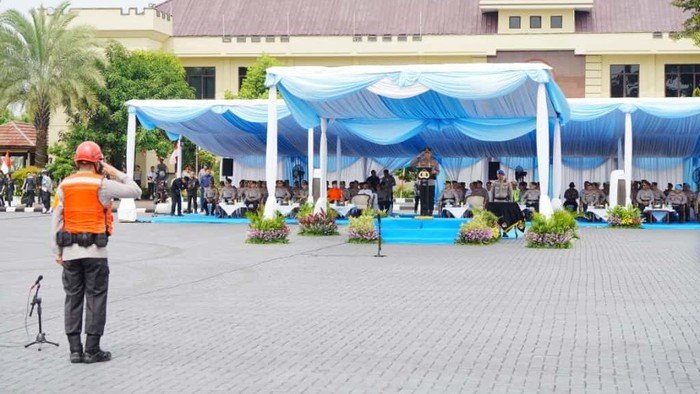 **Kapolri Listyo Sigit Prabowo: 43,8 Persen Indonesia Masuk Musim Hujan, Kolaborasi Mitigasi Bencana Wajib Dilakukan**