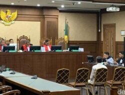 Hakim Ibaratkan Terdakwa Migor sebagai ‘Sapu Kotor’, Minta Vonis Ringan?!