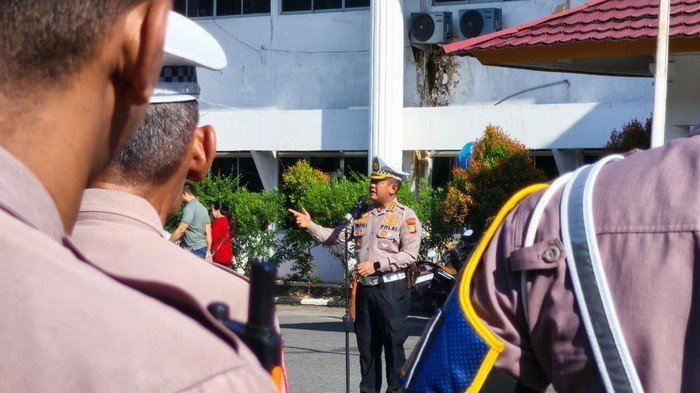 Polantas dan Samapta Polda Riau Beraksi, Urai Macet di Pekanbaru dengan Cerdas