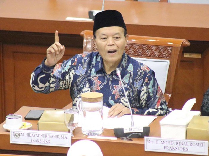HNW Usulkan Perkuatan Layanan Haji dengan Libatkan Mahasiswa Indonesia di Timur Tengah