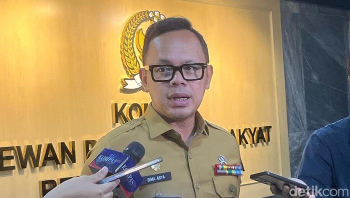 4 Gubernur Riau Terjerat Korupsi, Wamendagri: Harus Evaluasi Sistem Pemilihan - Update 1