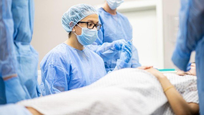 Wanita Ini Melahirkan Tanpa Sadar Hamil, Mengira Kena Batu Ginjal