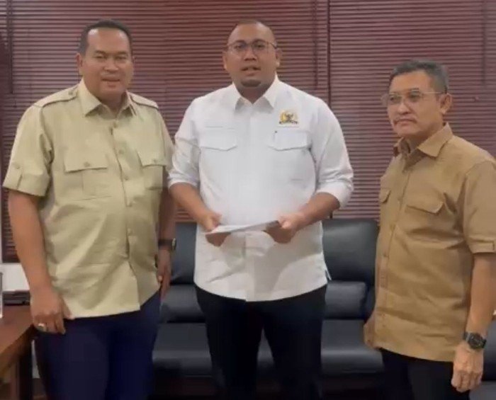 Andre Rosiade Bertemu Dirut Hutama Karya Percepat Pembangunan 2 GOR - Update 1