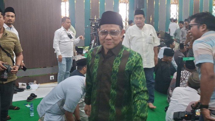 **Cak Imin Bersyukur Gus Dur Diusulkan Jadi Pahlawan: Simbol Demokrasi yang Menyala**