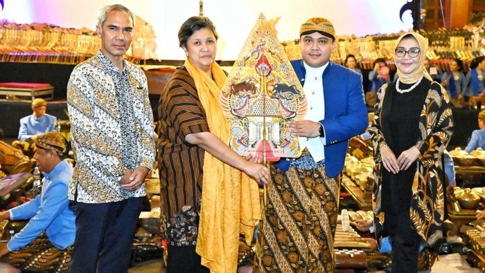 Waka MPR Gelar Wayang Kulit, Sosialisasikan 4 Pilar Kebangsaan dengan Gaya Modern!