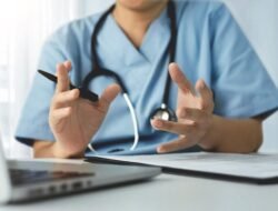 “Warga Australia Makin Jarang ke Dokter, Tunda Berobat karena Alasan Biaya: Krisis Akses Kesehatan atau Kebijakan yang Gagal?”