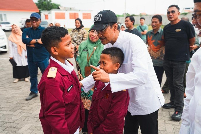 [Mensos Perhatikan Pendidikan Rakyat, Latih Polisi Cilik di Pasuruan]