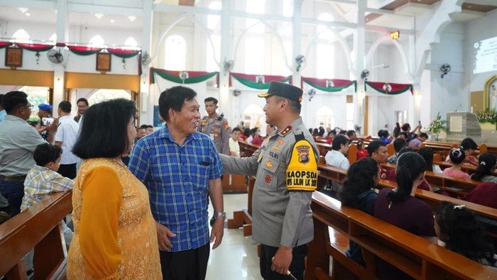 [Dari Dumai hingga Siak, Polres Jajaran Polda Riau Siaga Amankan Malam Natal: Kebahagiaan Dihelat dengan Kebahaman]