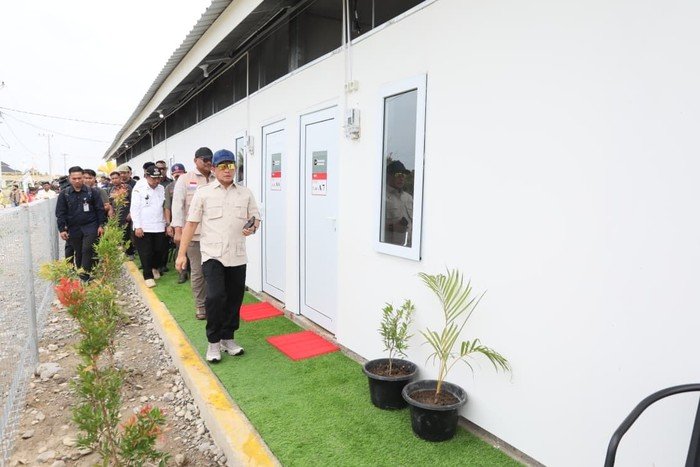 Tinjau Huntara di Pidie Jaya, Tito Pastikan Sarana & Prasarana Layak Huni: Wajah Baru Pelayanan Publik?