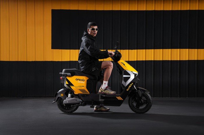 **Strategi Merek China Bersaing di Pasar Motor Listrik Indonesia: Kasus Ofero**