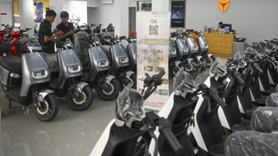 **Target 2 Juta Unit Motor Listrik 2025 Tergeser, Insentif Dihentikan**