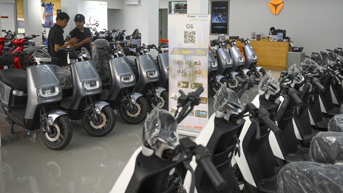 **Target 2 Juta Unit Motor Listrik 2025 Tergeser, Insentif Dihentikan**
