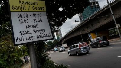 “Ketahuan! Polisi Tindak Mobil Pakai Pelat Palsu Akali Ganjil Genap”