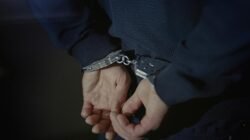 “Pria Mabuk Diduga Mau Culik Bayi di Jakut, Jaminan Rp 50 Juta Tak Mampu Menyelamatkannya dari Polisi”