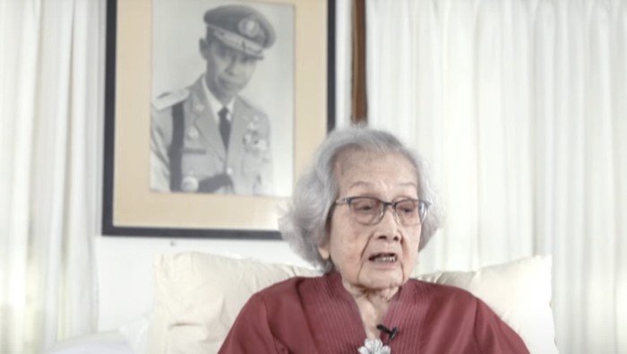 Mengenang Teladan Eyang Meri: Kisah Sederhana Jenderal Hoegeng yang Menginspirasi Generasi Muda