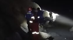 Lansia Pencari Besi Hilang di Sungai Cipamingkis, Jonggol: Tim SAR Berjuang Menemukan Keberadaan! #SungaiCipamingkis #TimSAR #LansiaPencariBesi