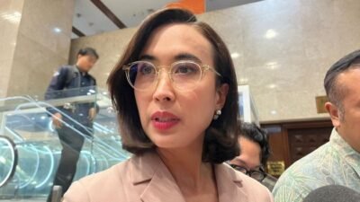 “Anggota DPR Beri Nilai Kinerja Kemenpar 50, Menpar Bilang Begini: Perdebatan Publik Terpanas!”