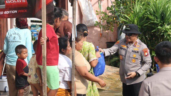Bantuan Kapolda Metro untuk Warga Banjir, Solusi Darurat atau Jangka Panjang?