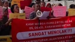 Warga Karawang Tolak Penutupan Jalan, Bantah Proyek Stadion Berdampak Negatif