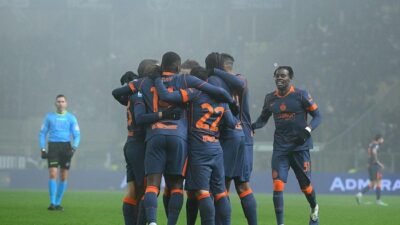 [“Inter Vs Torino: Menang 2-1, Nerazzurri ke Semifinal Coppa Italia”]