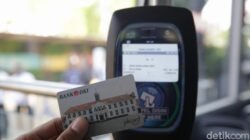 “Wanita Viral Tukar Kartu di TransJ Jaktim Ditangkap Polisi: Skandal atau Cobaan?”