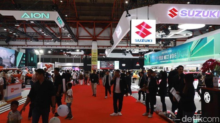 Menperin Targetkan Penjualan Mobil 850 Ribu Unit pada 2026 - Update 1