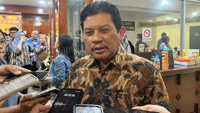 Status PBI JK Warga Mendadak Nonaktif, Dirut BPJS Buka Suara!