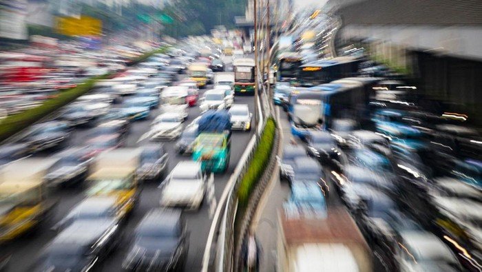 Tol Arah Jakarta Pagi Ini: Kemacetan 4 Km di Tangerang dan Jalur Jakarta-Cikampek