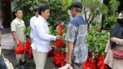 **Gerindra Tanam Keberlanjutan dengan Bibit Pohon Buah di HUT Ke-18**